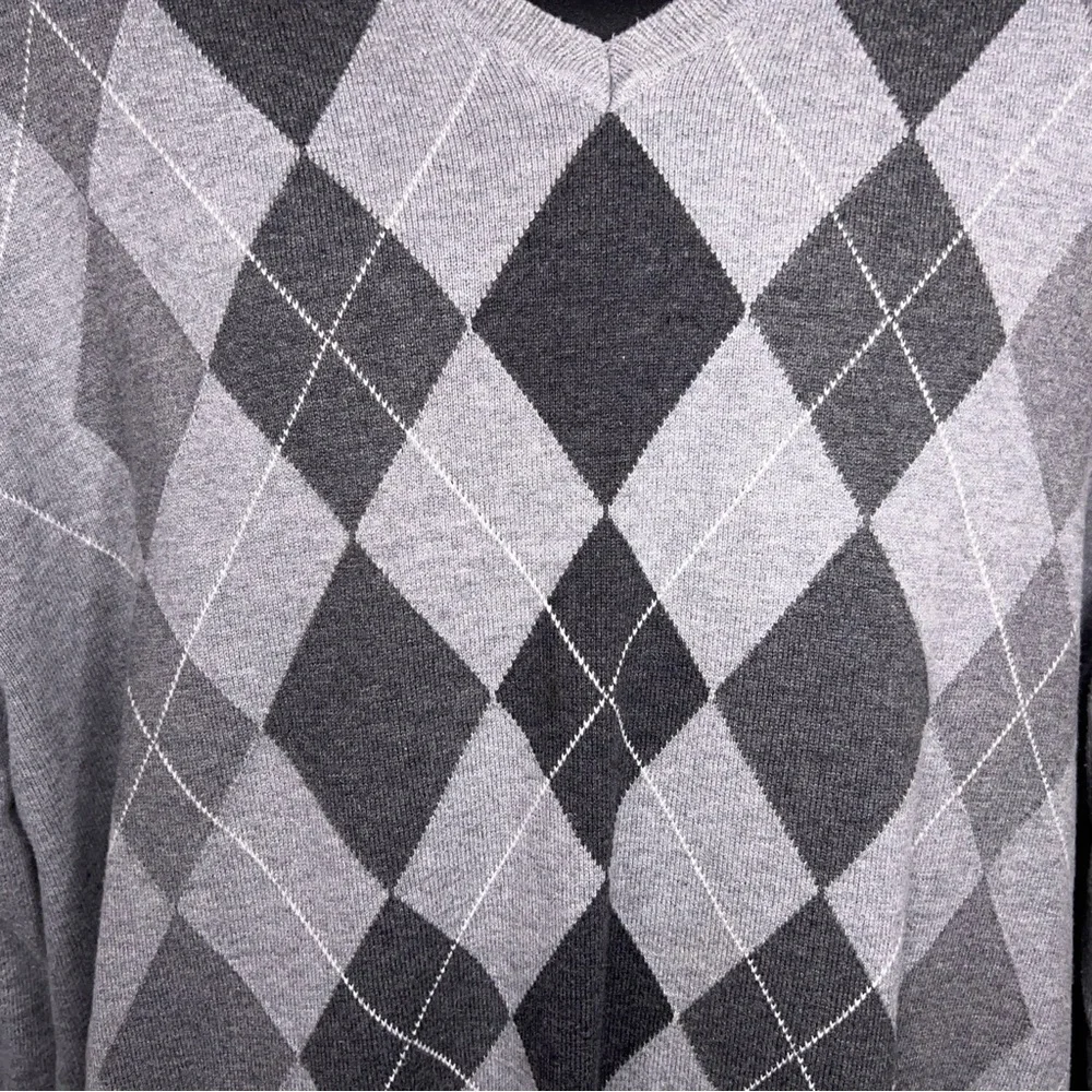 XL Liz Claiborne Grey Argyle Sweater  Vneck Academia Long Sleeve Knit